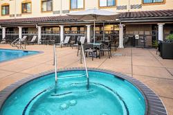 Courtyard By Marriott Houston Rice University