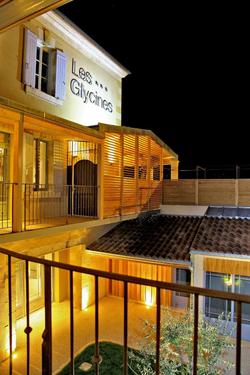 Hôtel - Restaurant Les Glycines