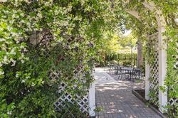 Beaufort Inn