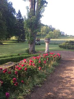 Manoir De Curty