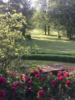 Manoir De Curty
