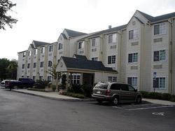 Hometown Inn & Suites Jacksonville - Butler Blvd./