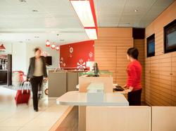 Ibis Senlis