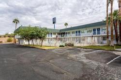 Motel 6 Blythe, CA
