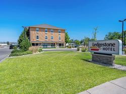Ledgestone Hotel Billings