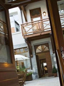 Appart Hôtel Charles Sander