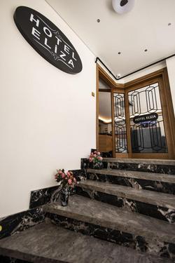 Eliza Hotel