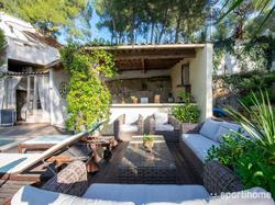 Le Mas Des Roches