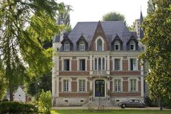 Manoir De Contres