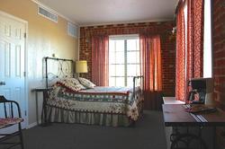 Spur Hotel