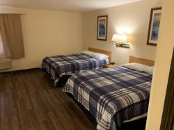 Eagle Peak Lodge & Cabins