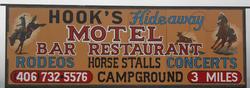 Hooks Hideaway Motel