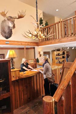 Boarders Inn & Suites by Cobblestone Hotels – Wa