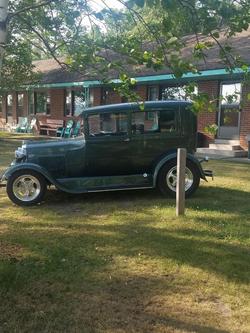 Historic Birch Lodge And Motel