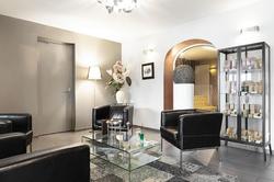 Logis Hôtel les Pierres Dorées