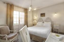 Logis Hotel Charbonnel