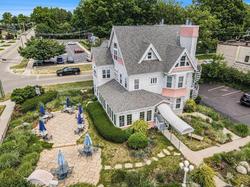 Yelton Manor Bed & Breakfast