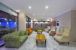 Twin Apart Hotel