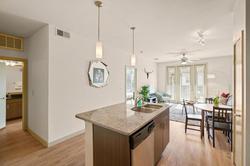 Kasa Dallas Love Field-Medical District Apts