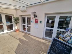 Logis Hotel Sully le Chateau