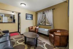 Econo Lodge Inn & Suites Yankton