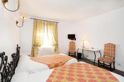 Logis Hotel Restaurant du Midi
