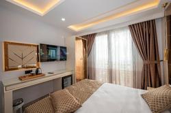 Luxury Airport Hotel