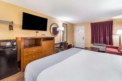 Econo Lodge Selmer