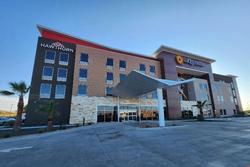 Hawthorn Suites By Wyndham Del Rio