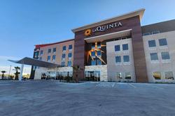 La Quinta Inn & Suites By Wyndham Del Rio