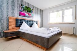 G L Hotel
