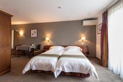 Logis Hotel Restaurant A L'etoile