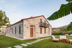 Navali̇a Otel