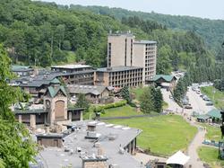 Slopeside Hotel