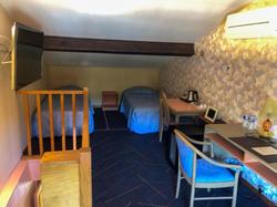 Logis Hotel Le Mas De La Prairie