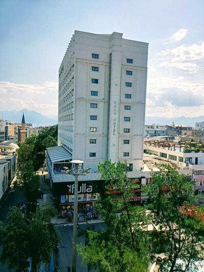 Old Town Grand Apart Hotel