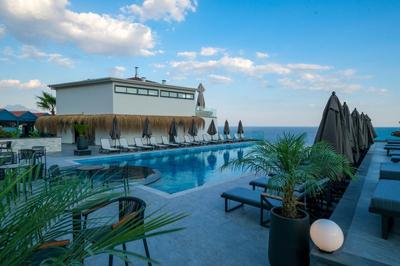 Ada Port Hotel - Yetişkin Oteli