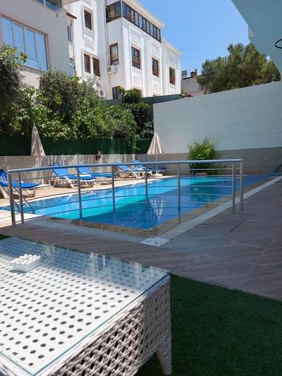 Golden Spark Hotel and Apart