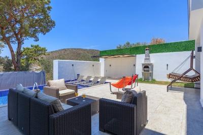 Villa Mulberry Corriander