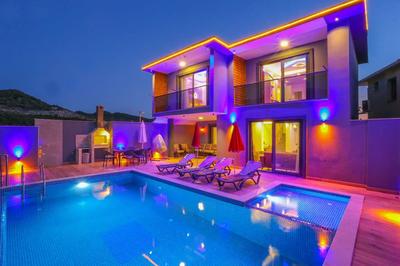 Villa Light 2