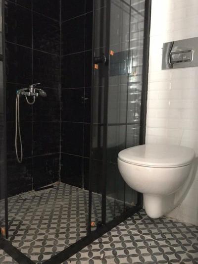 Anita Kemer Noch Hotel