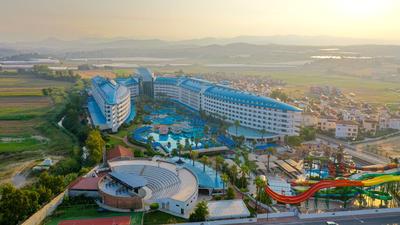 Crystal Admiral Resort Suites & Spa Hotel
