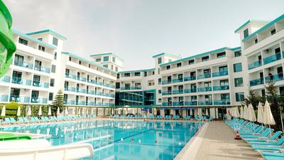 Rizom Beach Hotel