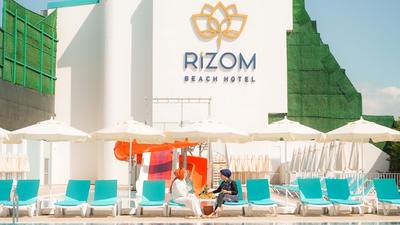 Rizom Beach Hotel