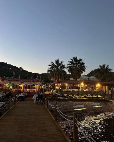 Assos Sardunya Butik Otel