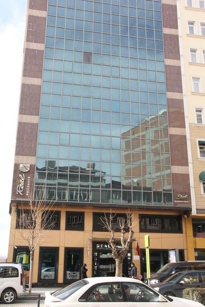 Real Residence Hotel