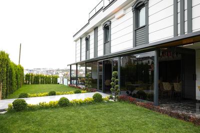 Gardenmode Airport Hotel