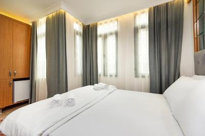 Seven Rooms Old City