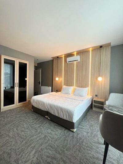 Royal Mass Airport Business Hotel