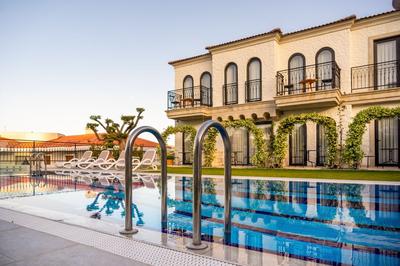 Cemal Alaçatı Butik Hotel